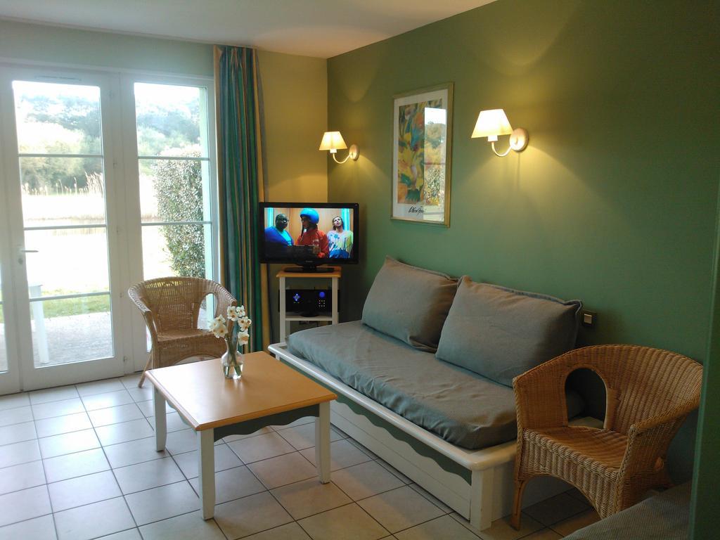3 Bedrooms Holiday Home Golf Resort Port-Bourgenay Talmont-Saint-Hilaire Rom bilde