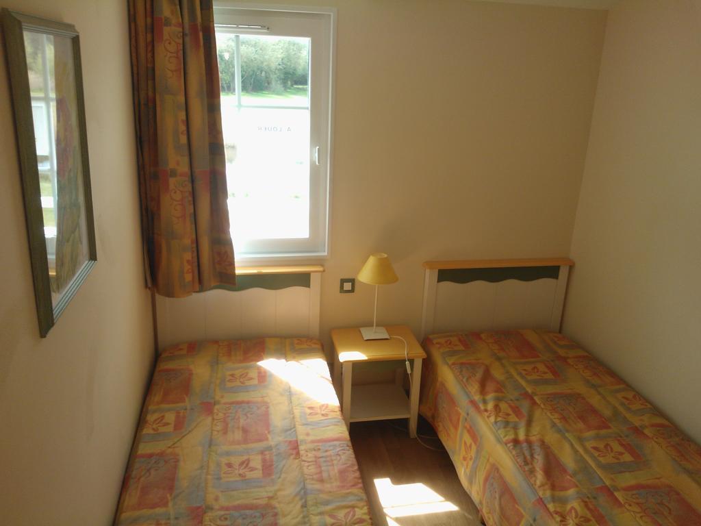 3 Bedrooms Holiday Home Golf Resort Port-Bourgenay Talmont-Saint-Hilaire Rom bilde